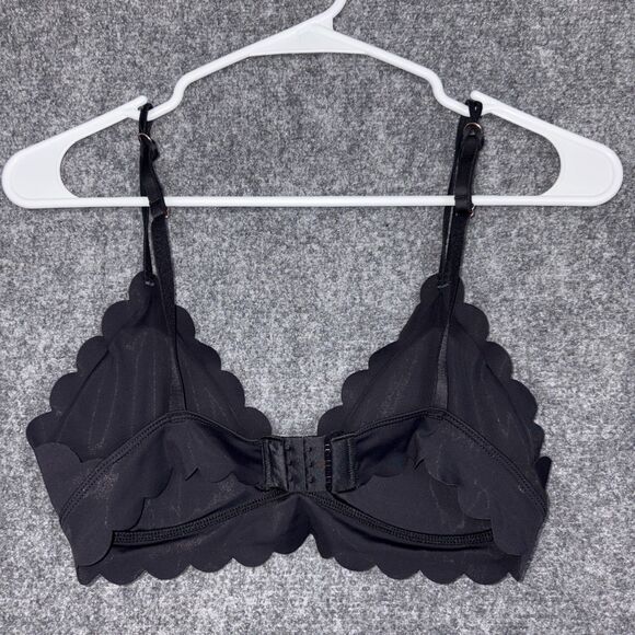 Anthroplogie Scallop Bralette size M Black - Picture 2 of 6